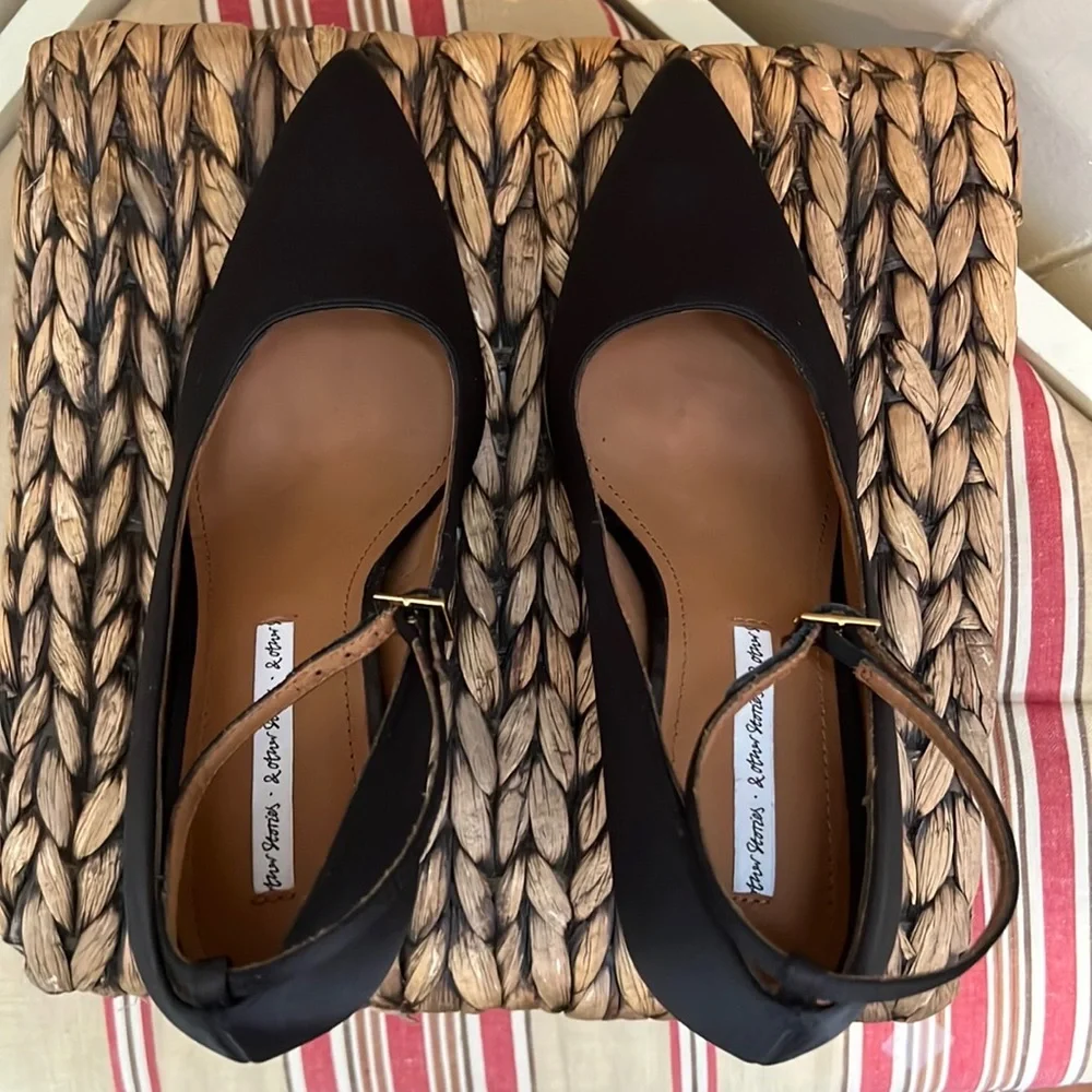 & Other Stories Satin Stiletto Heels in Black - Picture 5 of 15